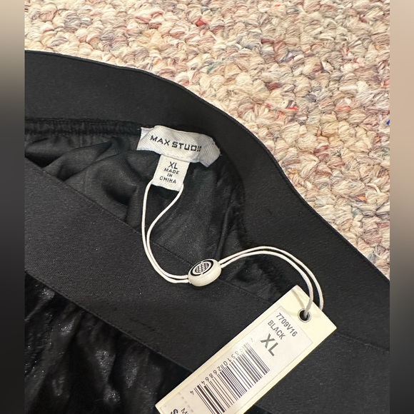 Max Studio NWT black midi skirt‎ XL - Picture 3 of 3